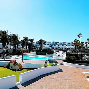 Sun & Sea Coronas Apartment